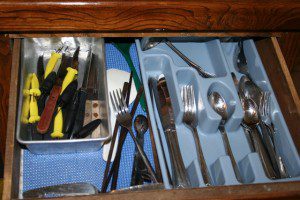 kitchen drawer, dish soap, pres reading 020 (640x427)