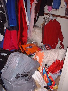 Thirteen Things I Found at the Bottom of my Closet - Dana K. White: A ...