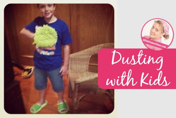 Dusting with Kids at ASlobComesClean.com