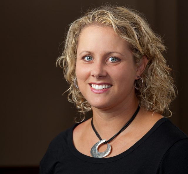 Dana K White Let's Connect! - Dana K. White: A Slob Comes Clean
