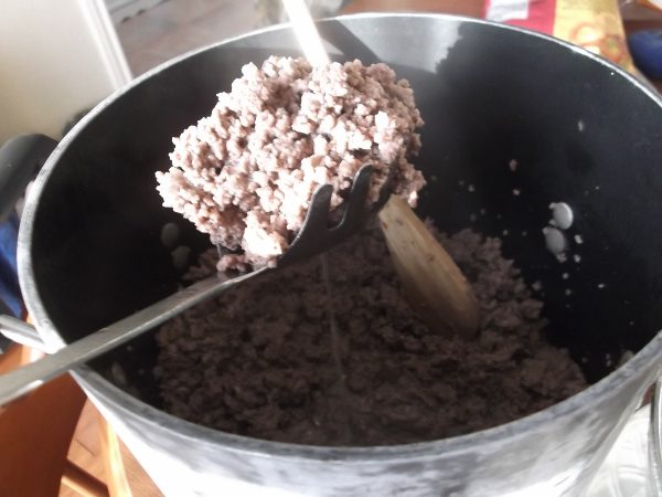 Cooking Ground Beef in Bulk Tips for Dealing with the Grease
