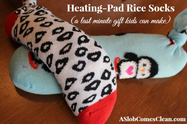 Heating-Pad Rice Socks (a last-minute gift kids can make) at ASlobComesClean.com