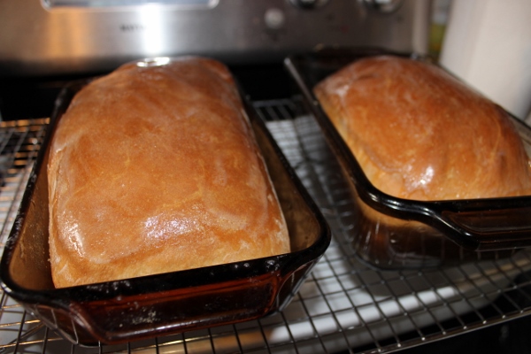 Fresh baked bread at ASlobComesClean.com