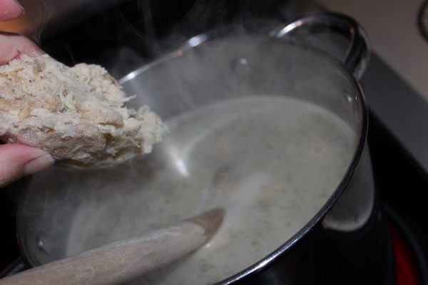 Freezer Cooking - How to Use Pre-Cooked CHicken in Recipes at ASlobComesClean.com