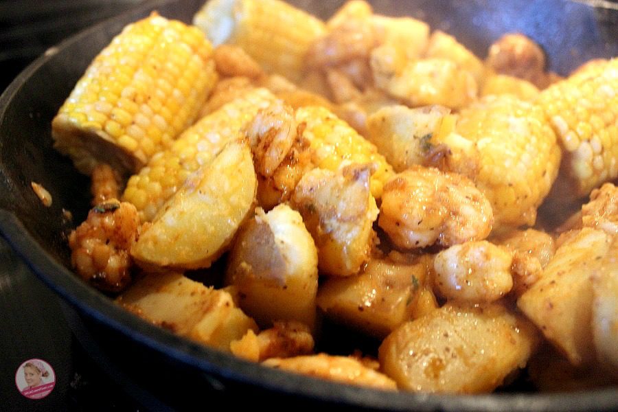 Blue Apron shrimp boil in the skillet at ASlobComesClean.com