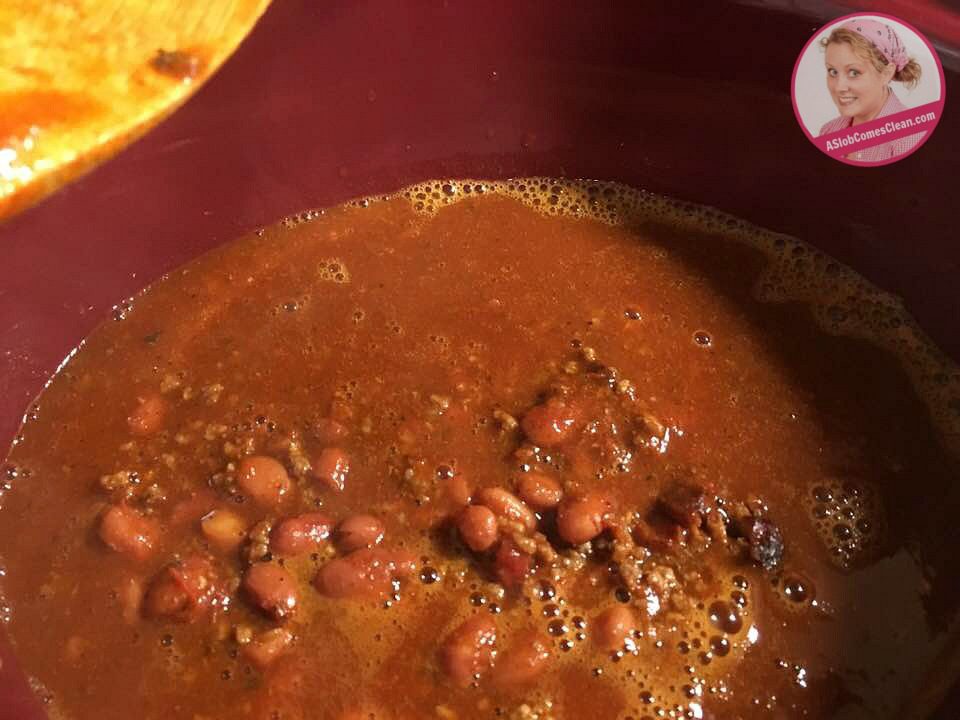 Easy Vacation Meals Chili at ASlobComesClean.com