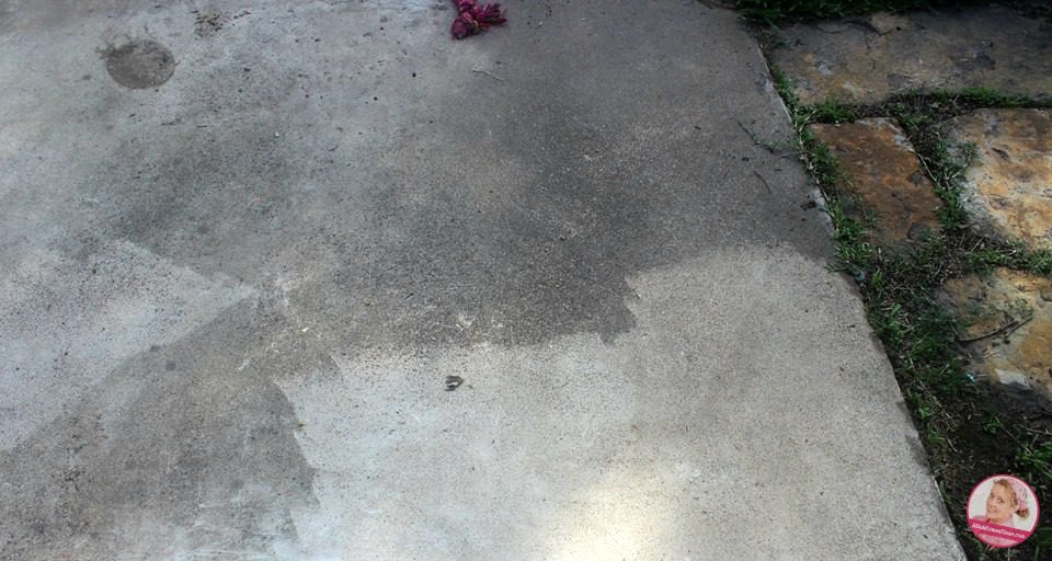 pressure washing patio what a difference at ASlobComesClean.com