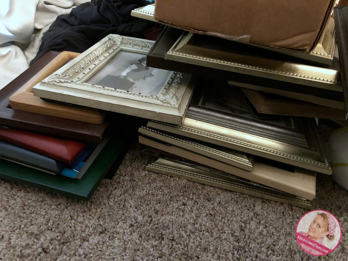 too many frames how to declutter photos at ASlobComesClean.com