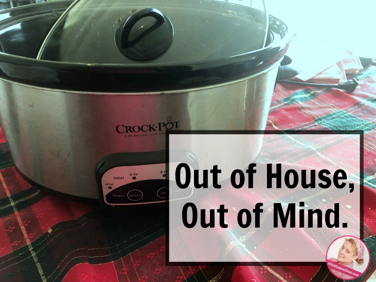 declutter out of house out of mind crockpot at ASlobComesClean.com